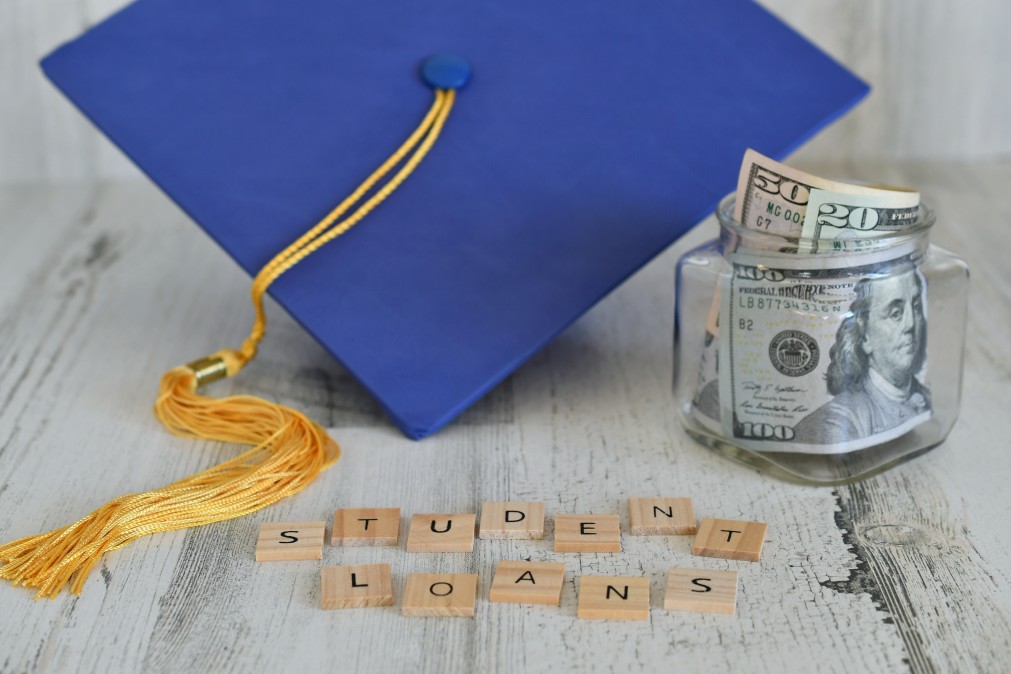 paying-off-student-loans-early-a-good-idea-why-not-to-pay-off-early